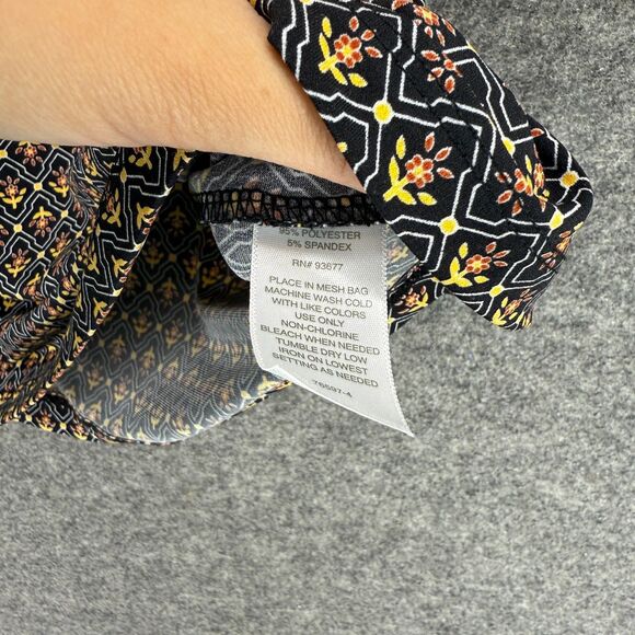 Liz Claiborne Blouse Women XS Black Geometric V-Neck Cold Shoulder Short Sleeve - Picture 5 of 8